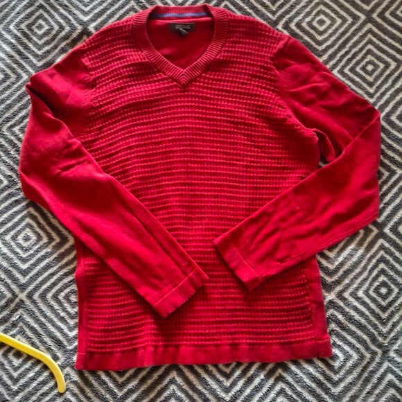 Kenneth Cole Reaction Women’s Red V-Neck Textured Knit Cotton Sweater Size S - Picture 1 of 5